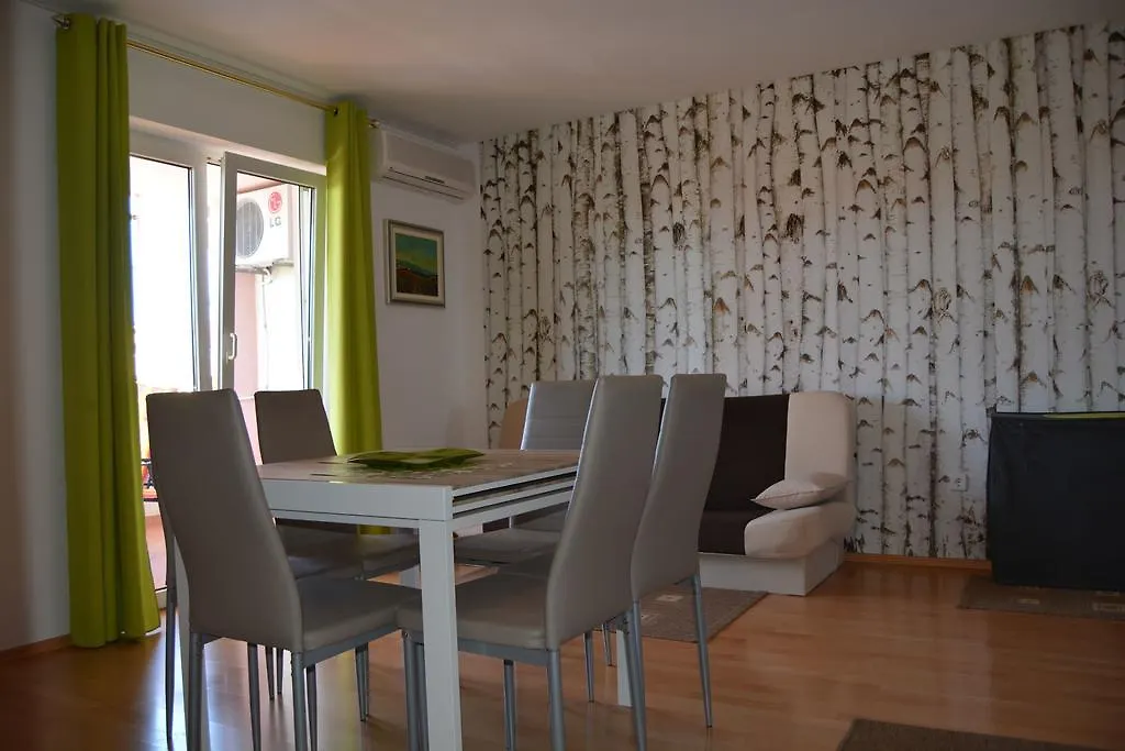 Medulin Apartment + Studio Rimac
